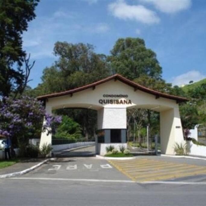 Apartamento Condominio Quisisana Centro Pocos De Caldas Lazer Completo, Uma Estrutura De Resort Exterior photo